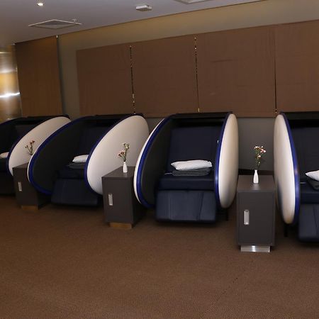 Aviserv Lounge Mumbai Exterior photo